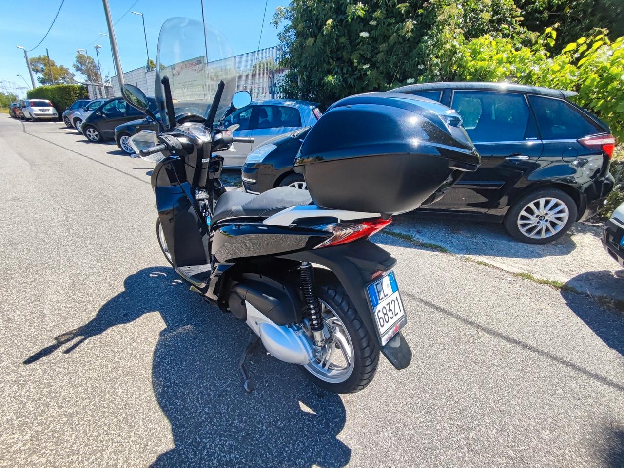 Honda SH 300 i HONDA SH 300I START E STOP
