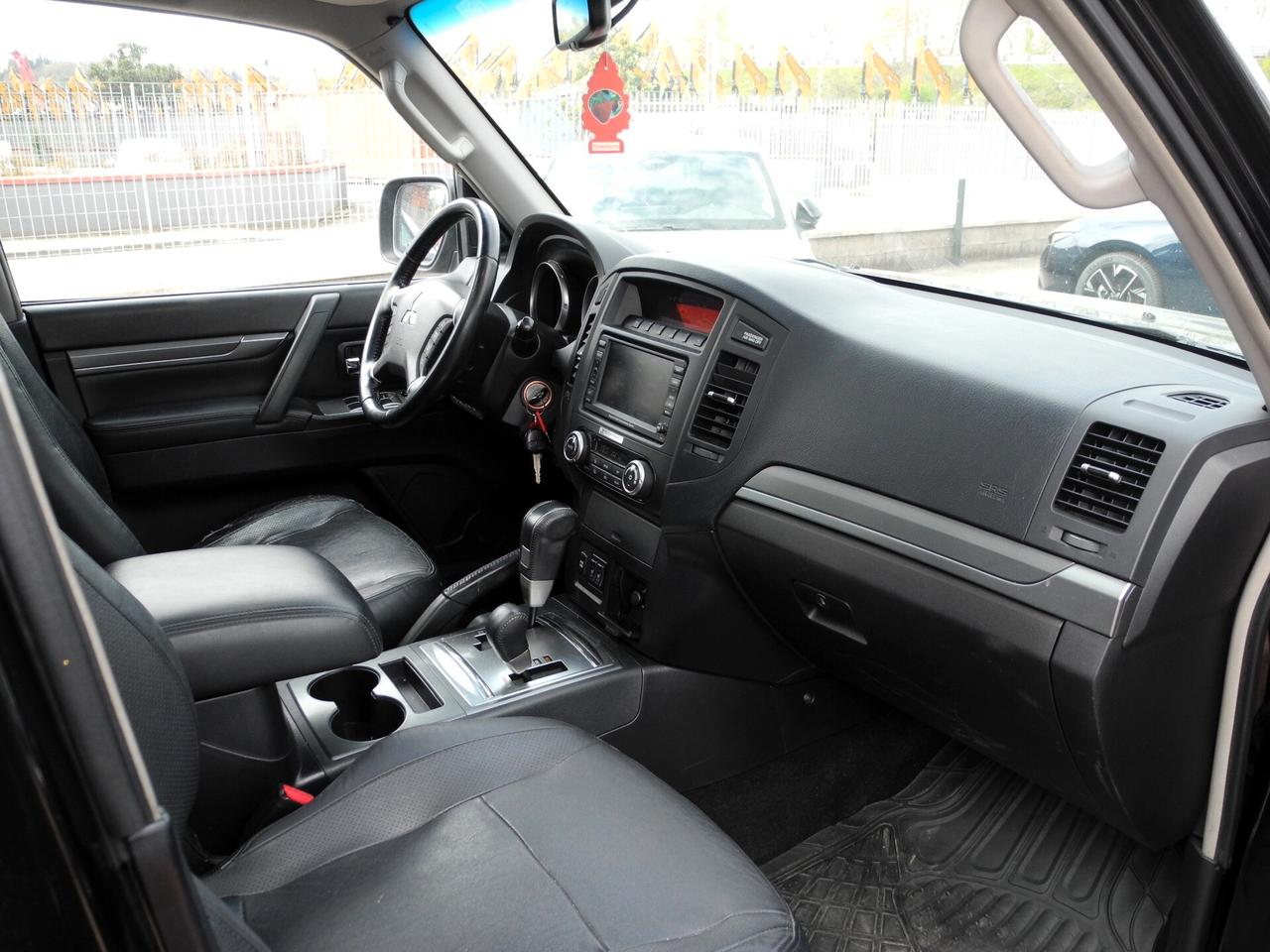 Mitsubishi Pajero 3.2 DI-D 16V 5p. Intense