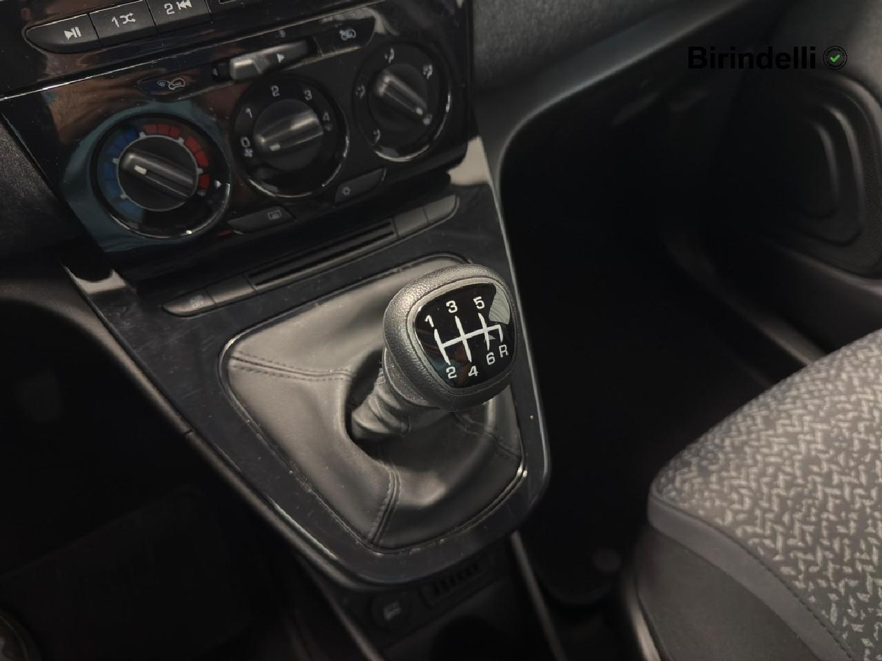 LANCIA Ypsilon 3ª serie - Ypsilon 1.0 FireFly 5 porte S&S Hybrid Silver