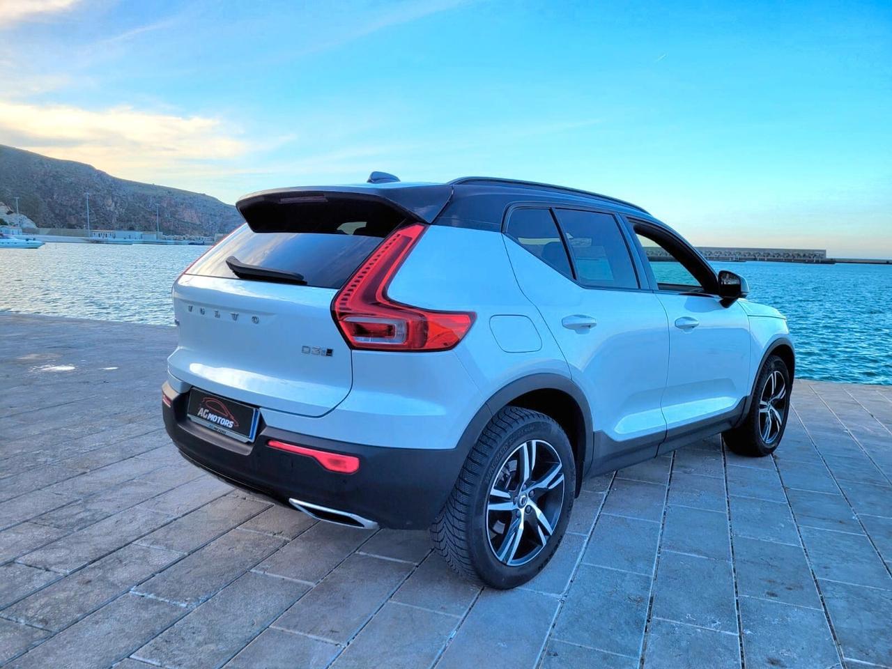 Volvo xc-40 2.0 d3 150cv awd r-design