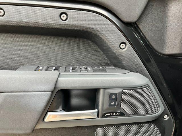LAND ROVER Defender 110 3.0D I6 200 CV AWD Auto X-Dynamic SE