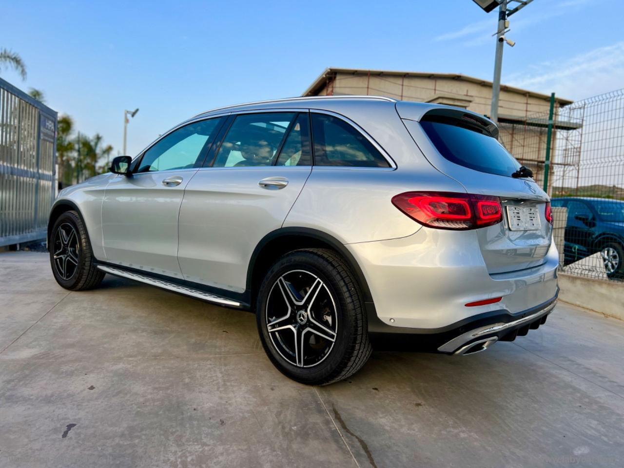 MERCEDES-BENZ GLC 4Matic AMG Premium TETTO LED NAVI PELLE CERCHI 19