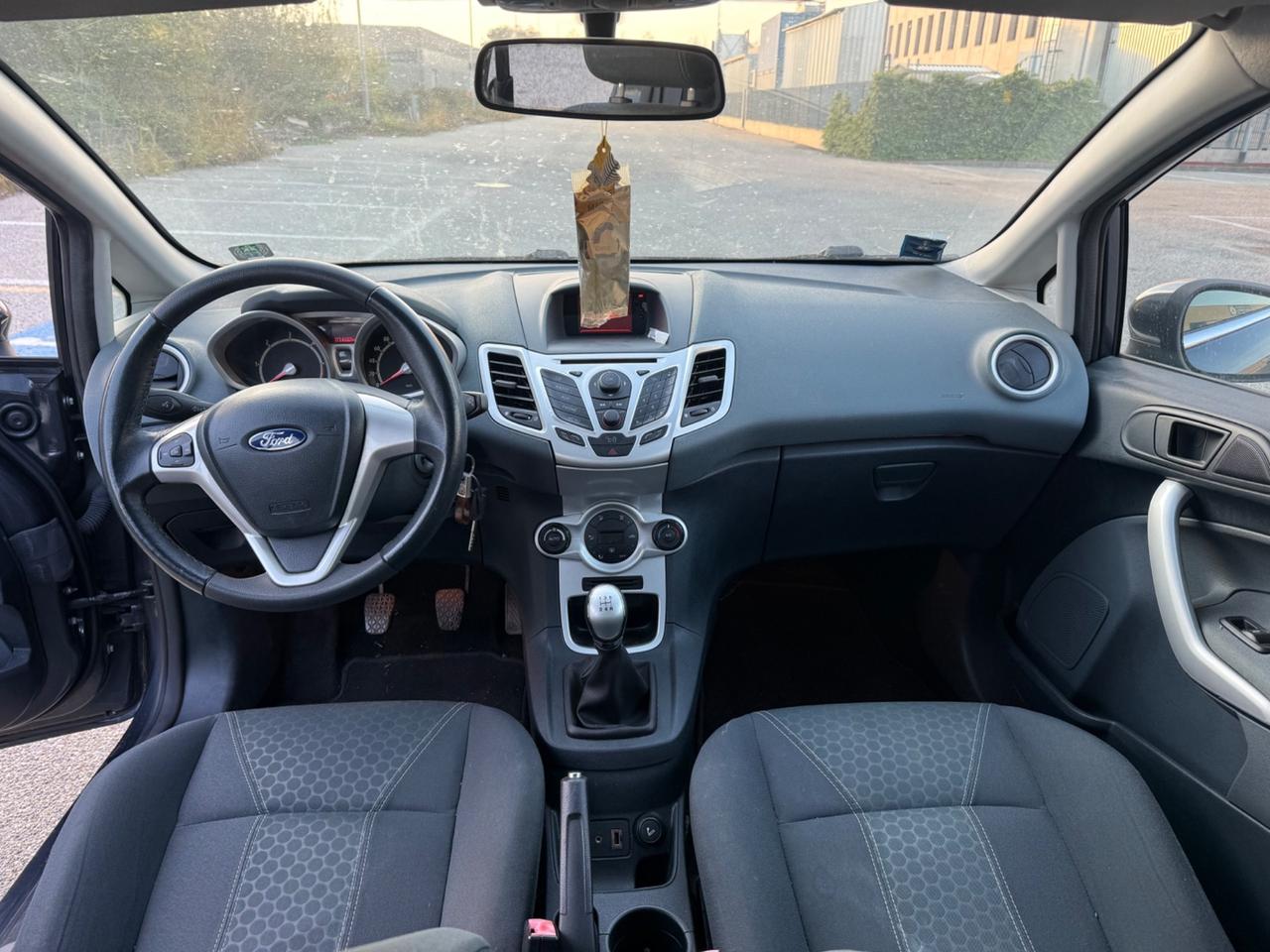Ford Fiesta 1.4 TDCi 5p. Titanium