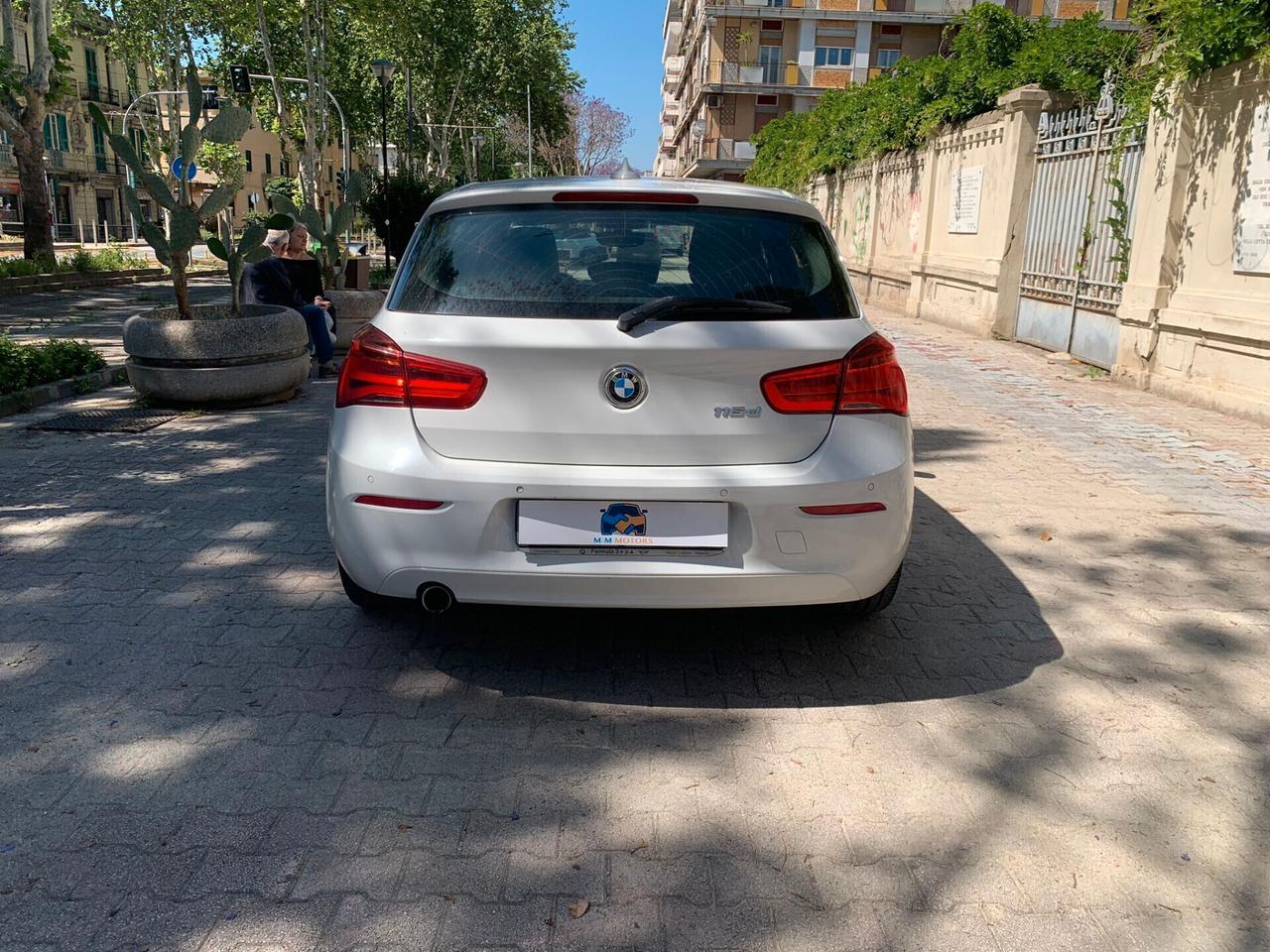 Bmw 116 5p. Advantage automatica