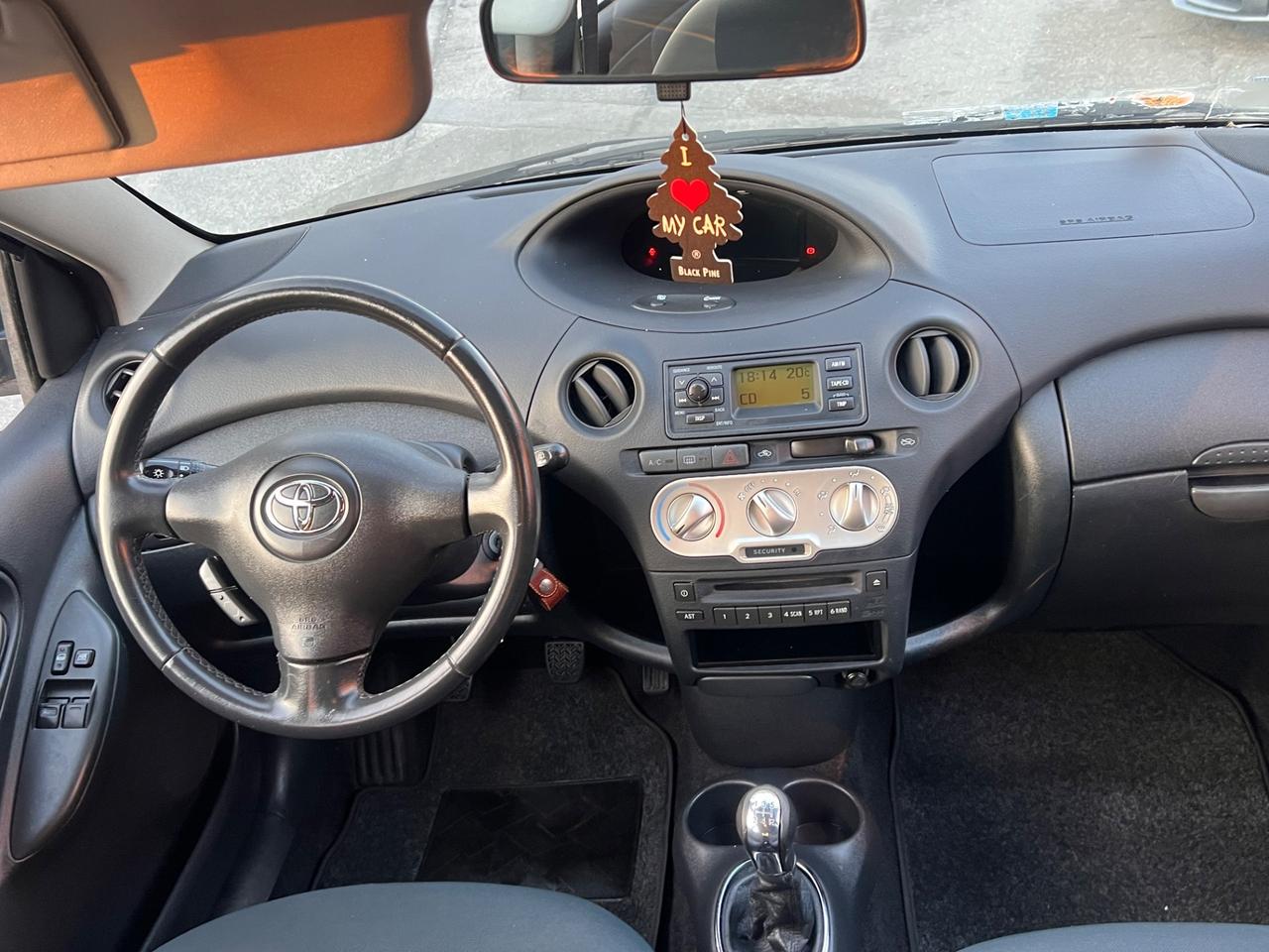 Toyota Yaris 1.4 tdi D-4D cat 5 porte carozzeria sbiadita