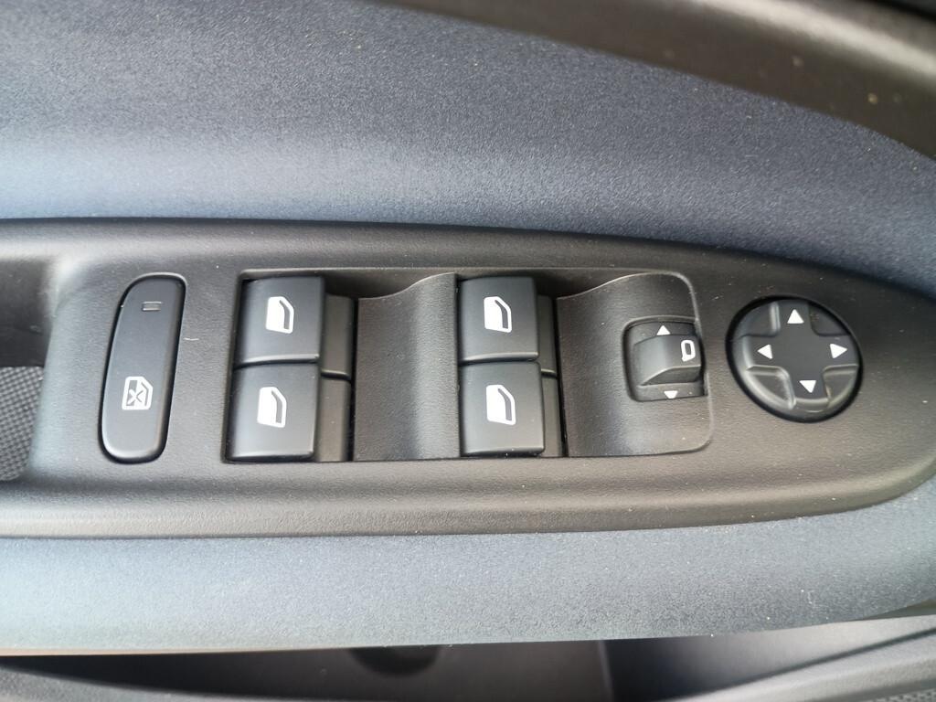 Alfa Romeo Junior 1.2 136 CV Hybrid eDCT6