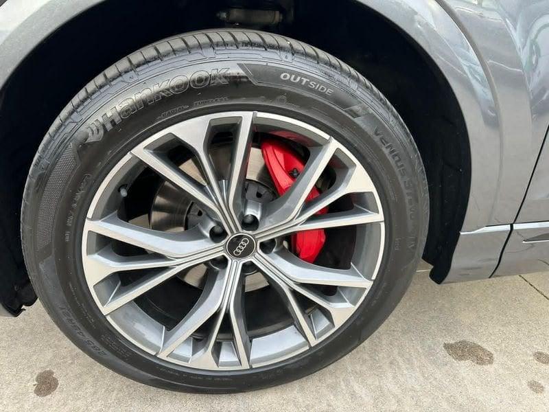 Audi Q8 50 TDI 286cv quattro tiptronic Sport