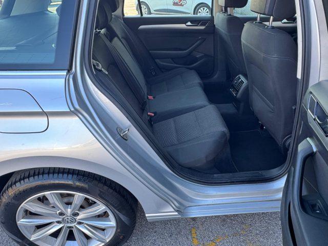 VOLKSWAGEN Passat Variant 2.0 TDI Business BlueMotion Tech.