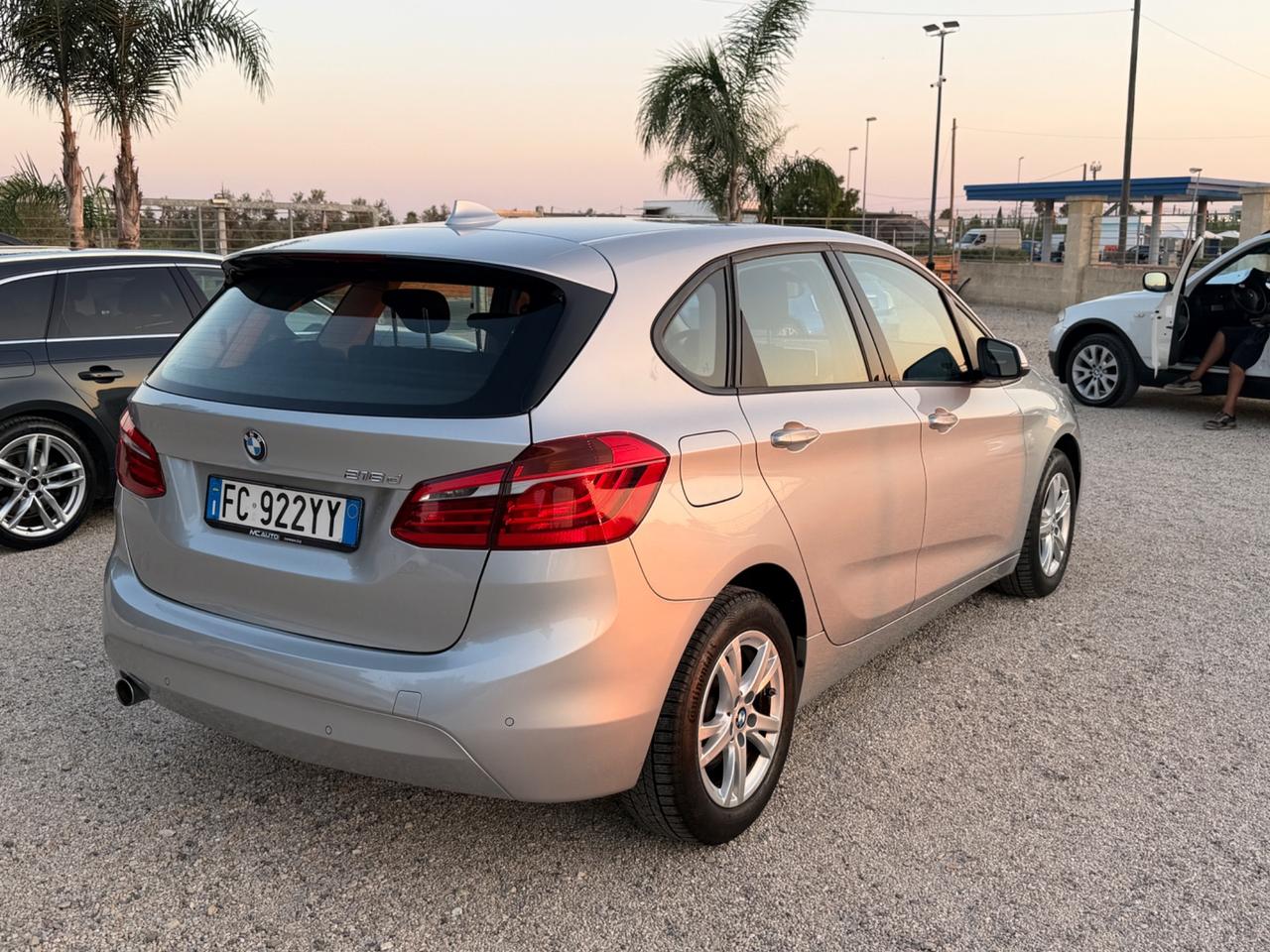 Bmw 2er Active Tourer 216d Luxury