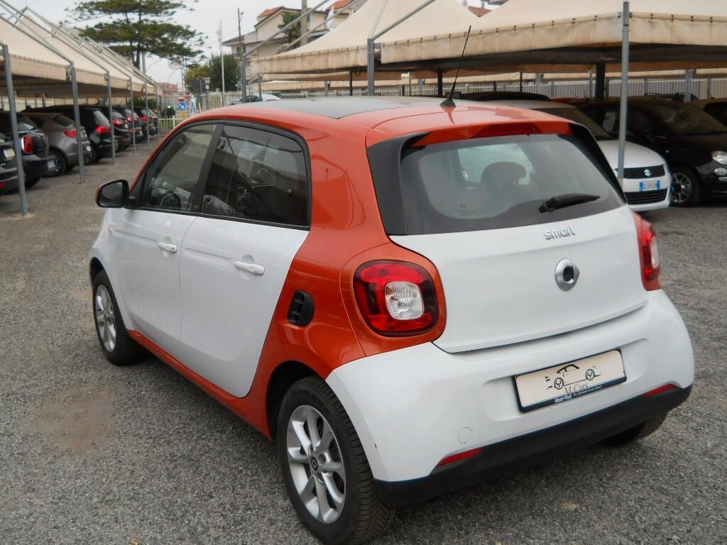 Smart ForFour 70CV 1.0 CC FORFUR PASSION BICOLORE E PANORAMA FULL