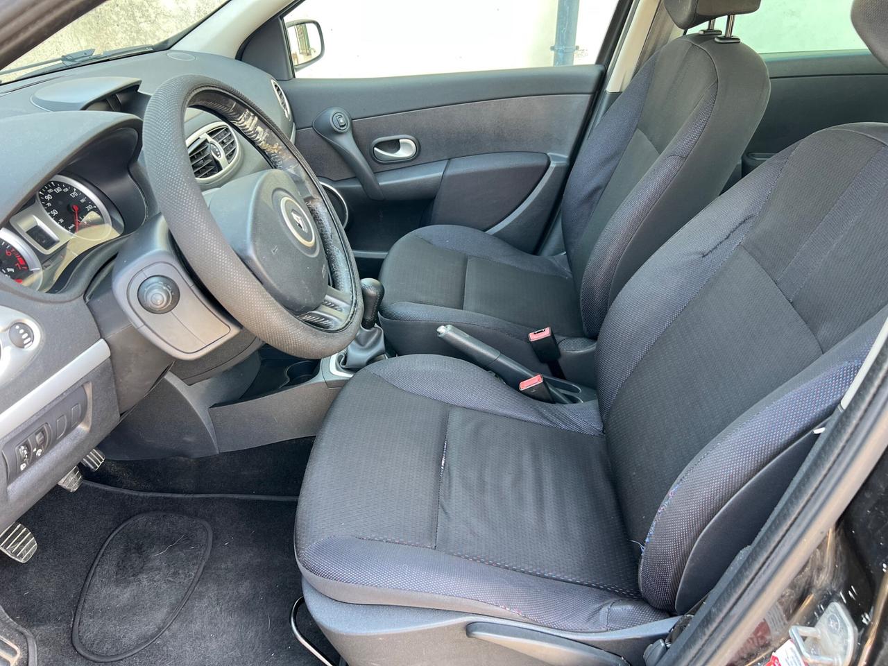 Renault Clio 1.2 16V 5 porte Le Iene