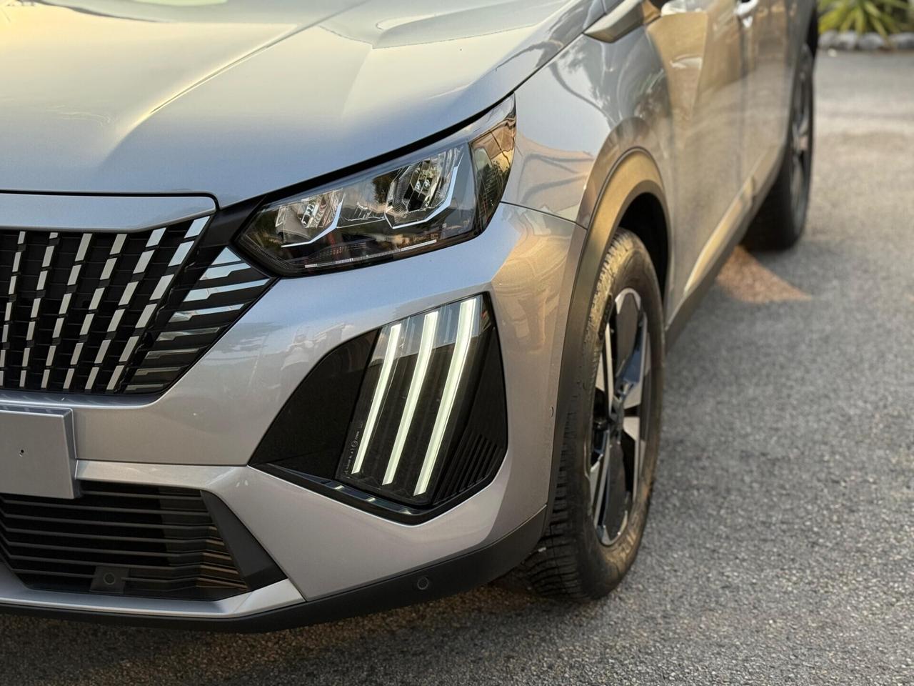Peugeot 2008 PureTech 100 S&S Allure