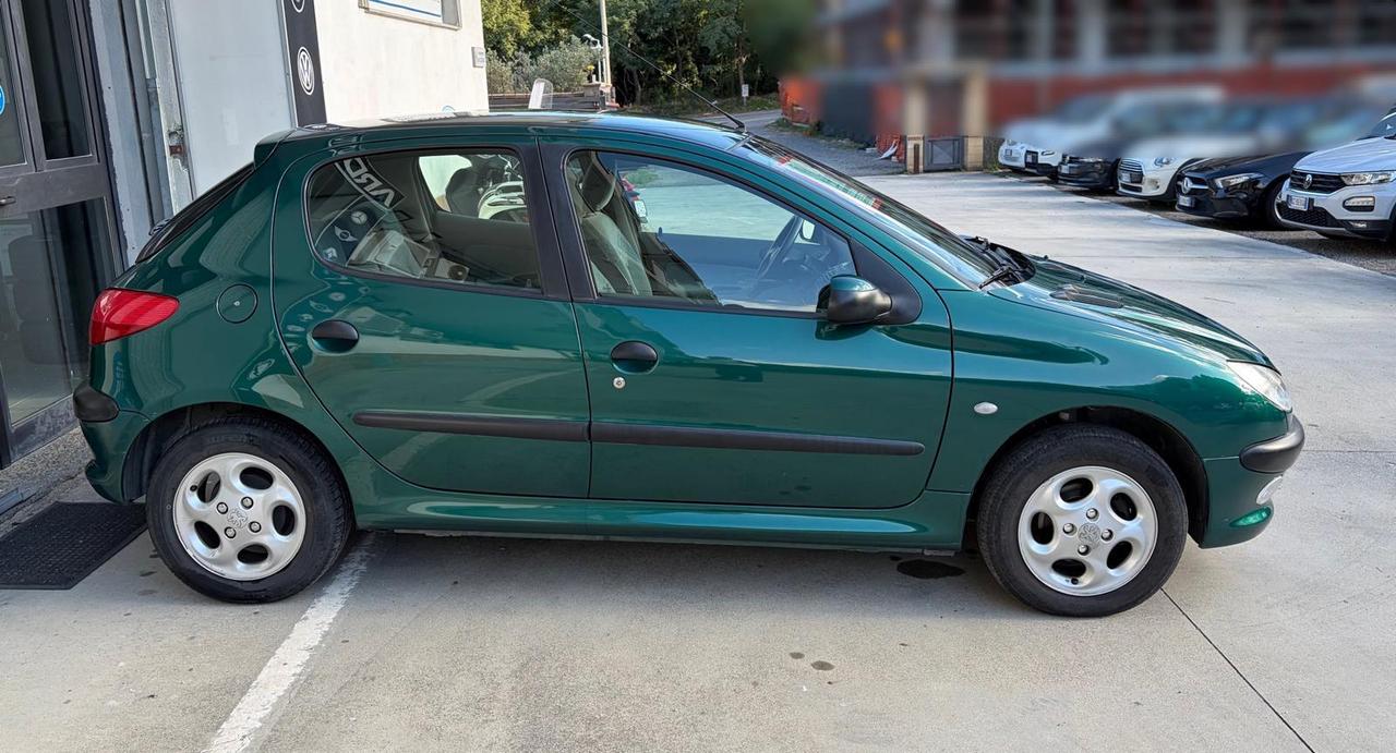 Peugeot 206 1.4 XR Solo 20.000 km