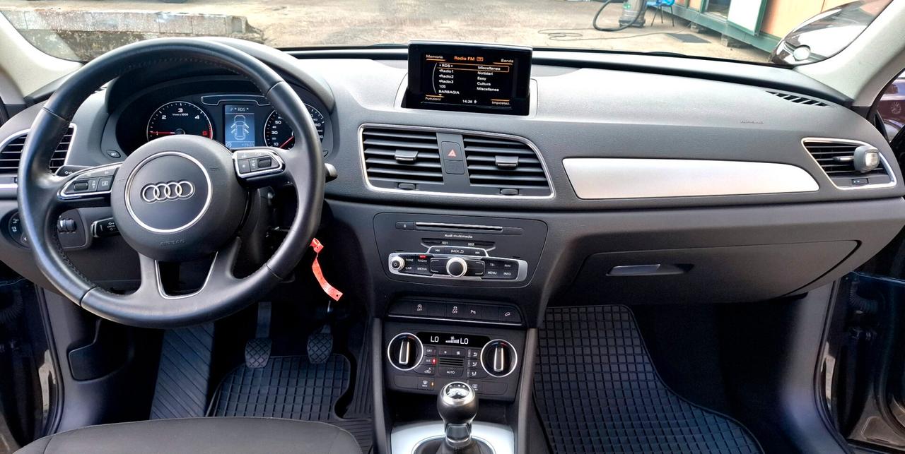 Audi Q3 2.0 TDI 120 CV Business