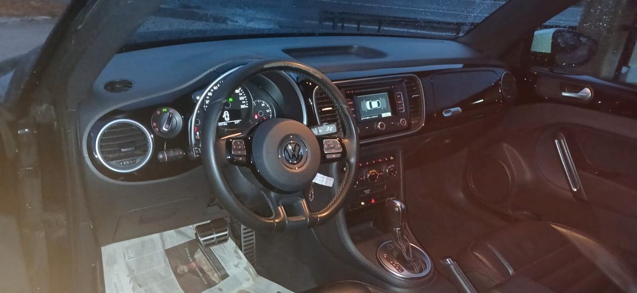 Volkswagen Maggiolino 2.0 TSI DSG Sport - 2012