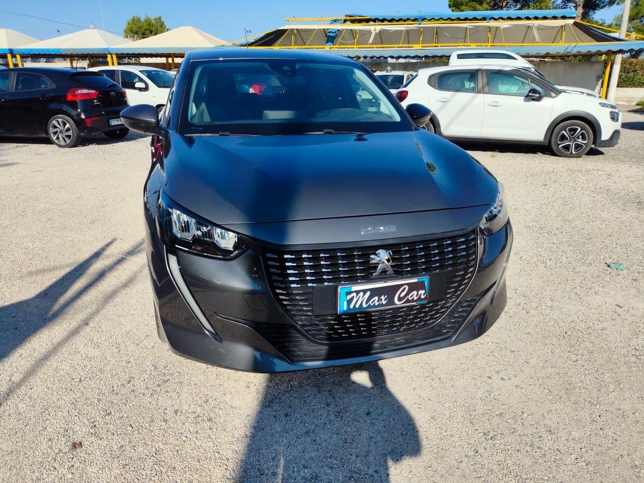 Peugeot 208 PureTech 75 Stop&Start 5 porte Allure – 2022 – 10.100 km . Vendita senza IVA (regime del margine)