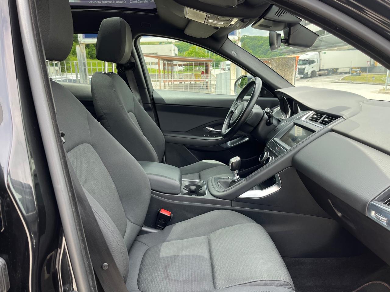 Jaguar E-Pace 2.0D 180 CV AWD R-Dynamic
