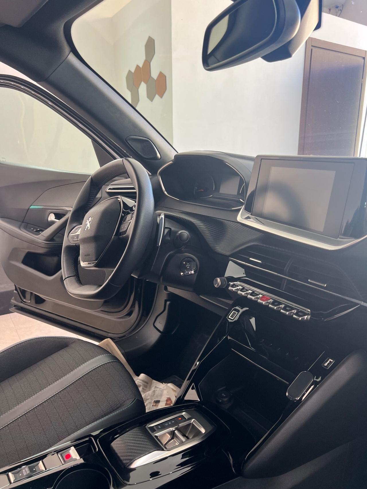 Peugeot 2008 BlueHDi 130 S&S EAT8 Allure Pack