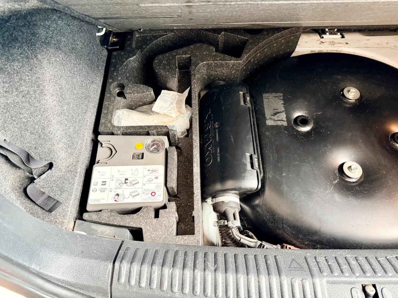 Volkswagen Polo VW 1.6Benz/GPL 82cv Neopat