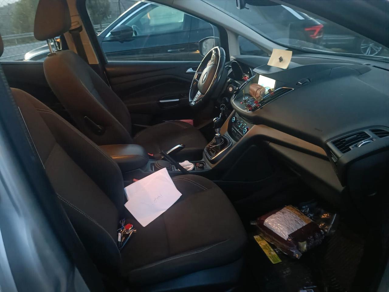 Ford C-Max7 1.5 TDCi 95CV Business - 2016