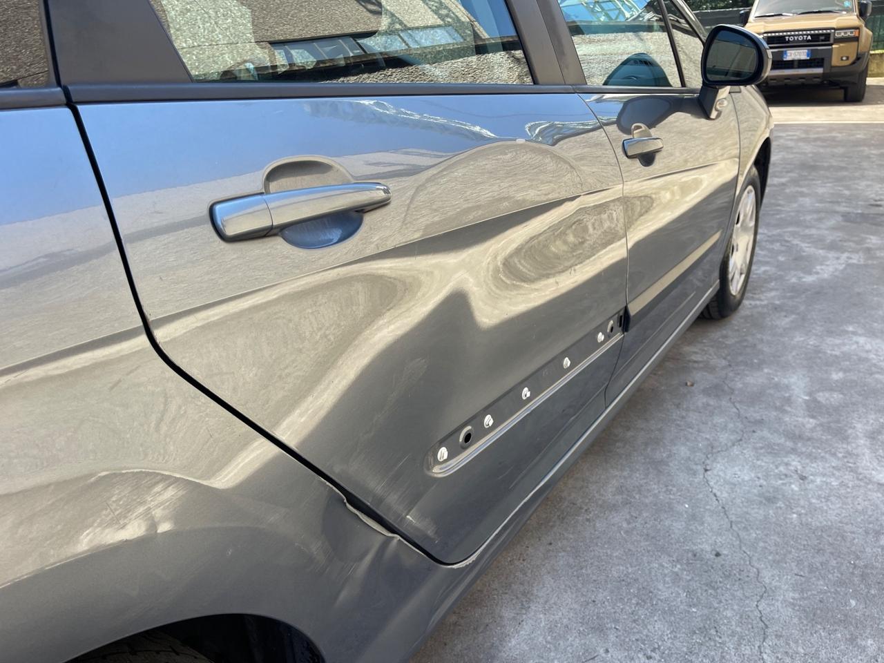 Peugeot 308 se 1.6 HDi 90CV euro5a uni prop