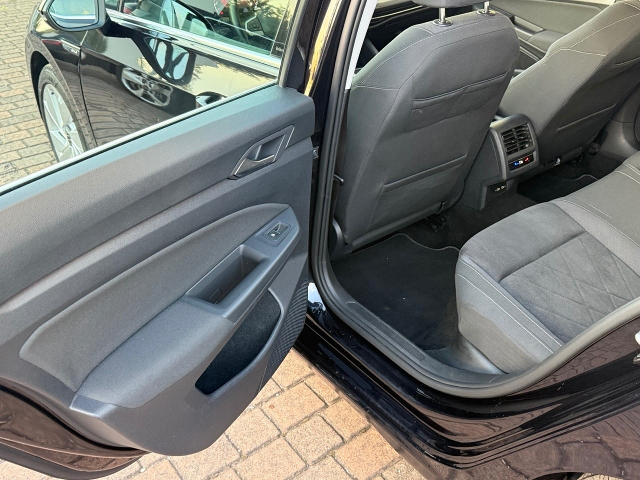 VW Golf 2.0 TDI 150 CV DSG Style PREZZO REALE/UNIPRO