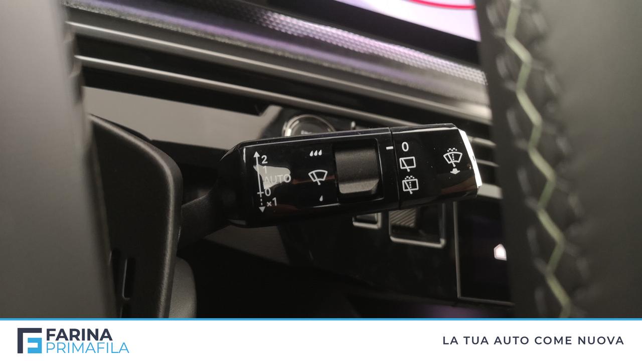 PEUGEOT Nuovo 5008 Hybrid 136 e-DCS6 GT