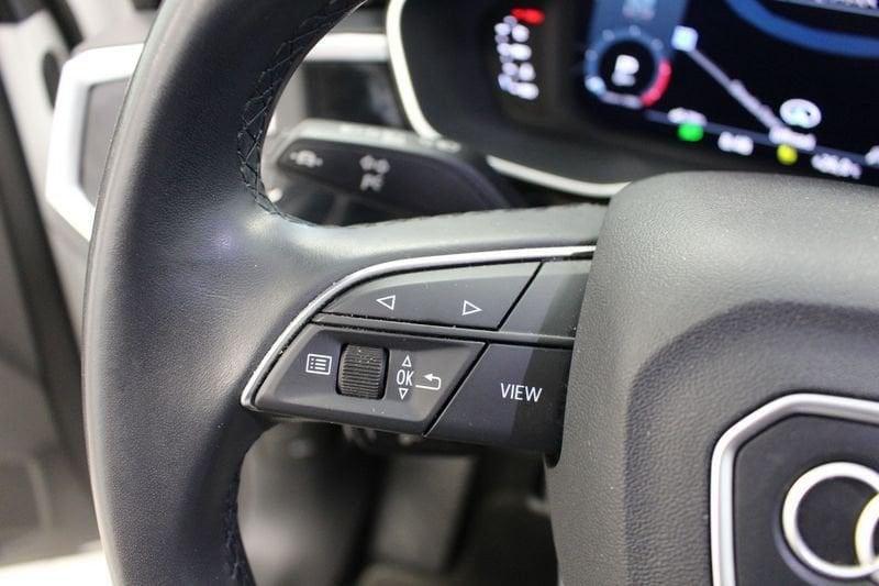 Audi Q3 35 TDI S tronic Business