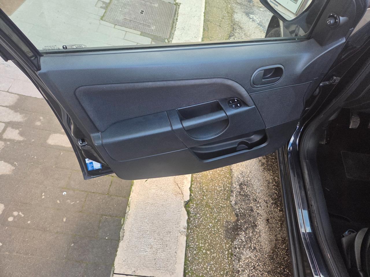 FORD FIESTA 1.4 TDCI 70 CV SOLI KM 100000 CERTIF