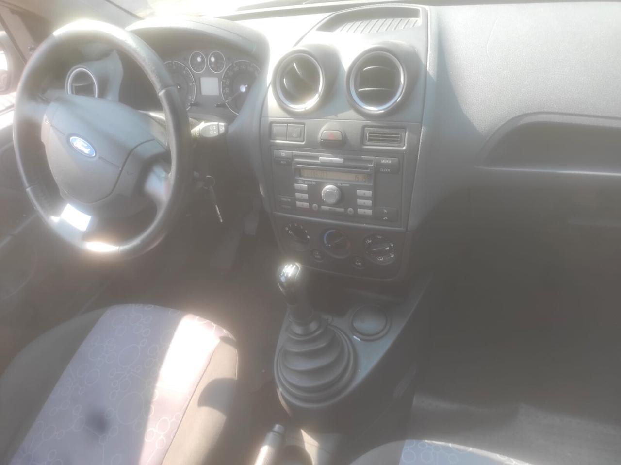 Ford Fiesta 1.4 TDCi 3p. Ghia