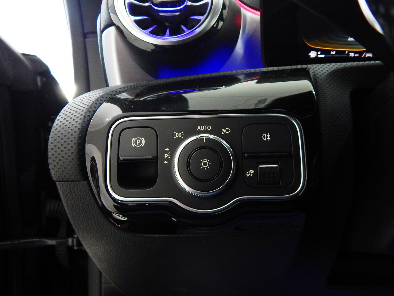 Mercedes-Benz CLA 45 AMG 4matic+ Aut. TETTO-NAVI-BURMESTER-MULTIBEAM-LUCI