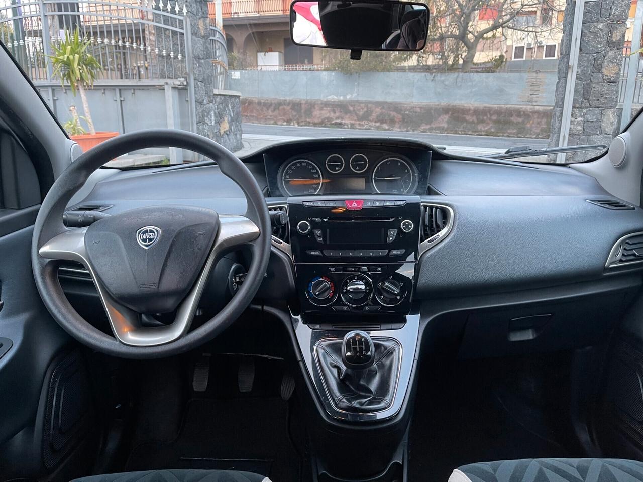 Lancia Ypsilon 1.3 MJT 95 CV 5 porte S&S