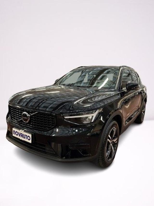 VOLVO XC40 B3 automatico Plus Dark