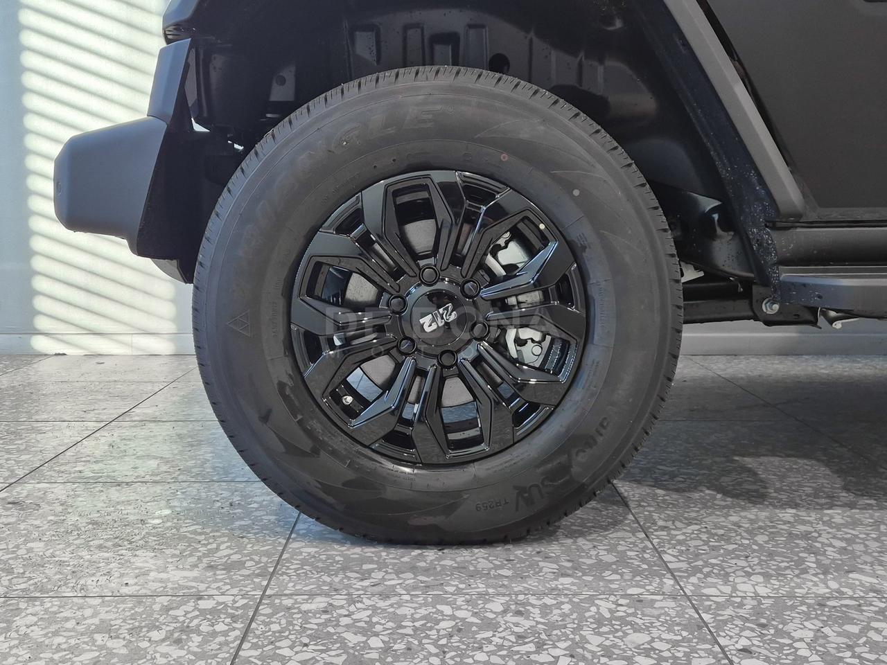 EMC 212 2.0 tgdi adventurer 4wd 8at