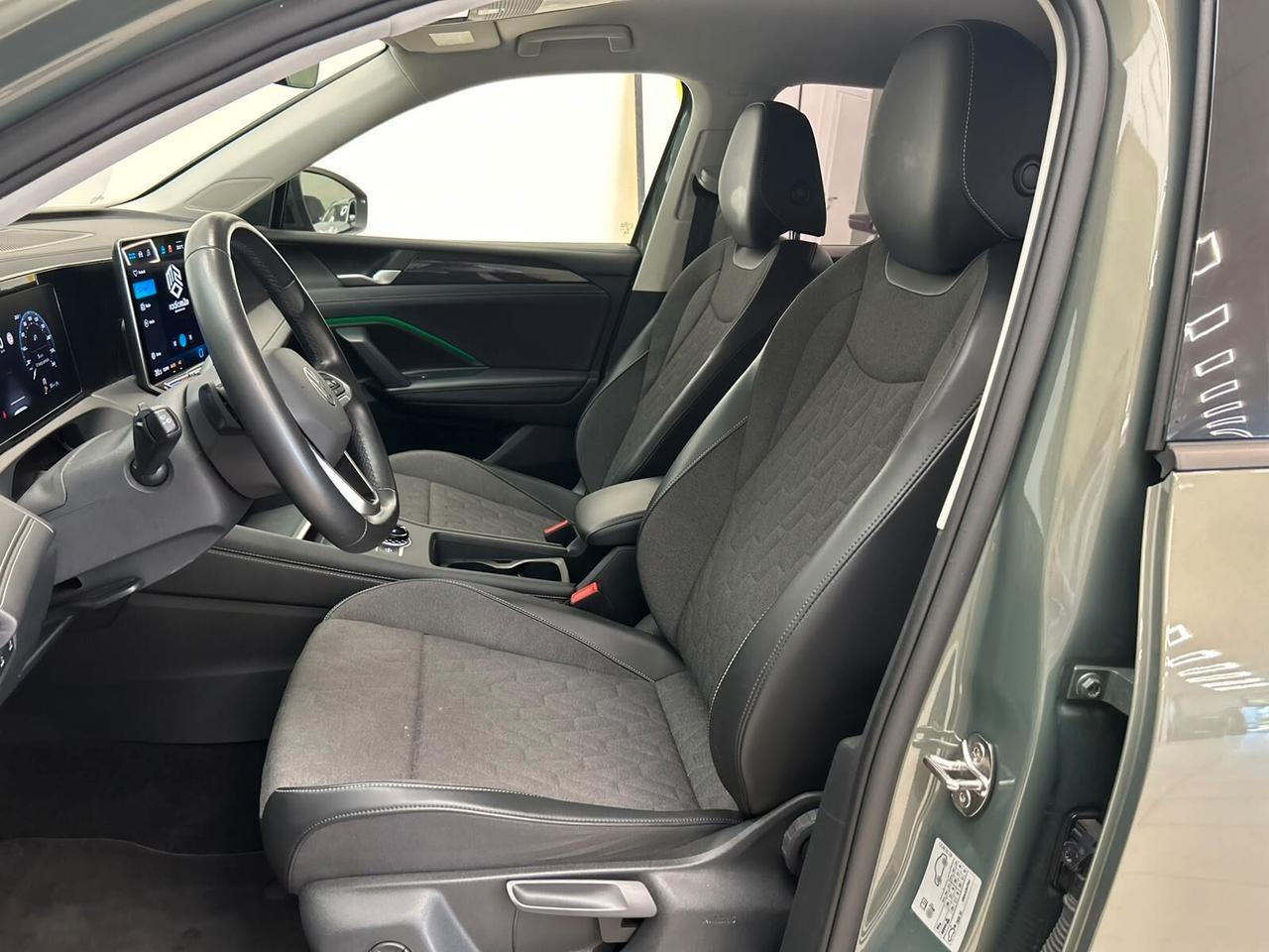 Volkswagen Tiguan 2024 2.0 tdi Evolution 150cv dsg IVA ESPOSTA