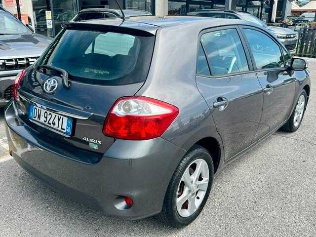 Toyota Auris 1.4 D-4D 5 porte Sol