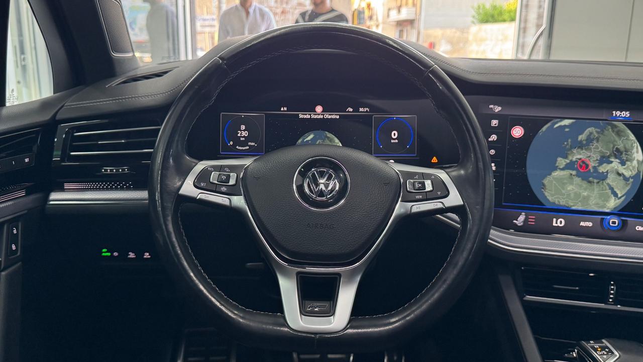 Volkswagen Touareg 3.0 V6 TDI SCR R-Line
