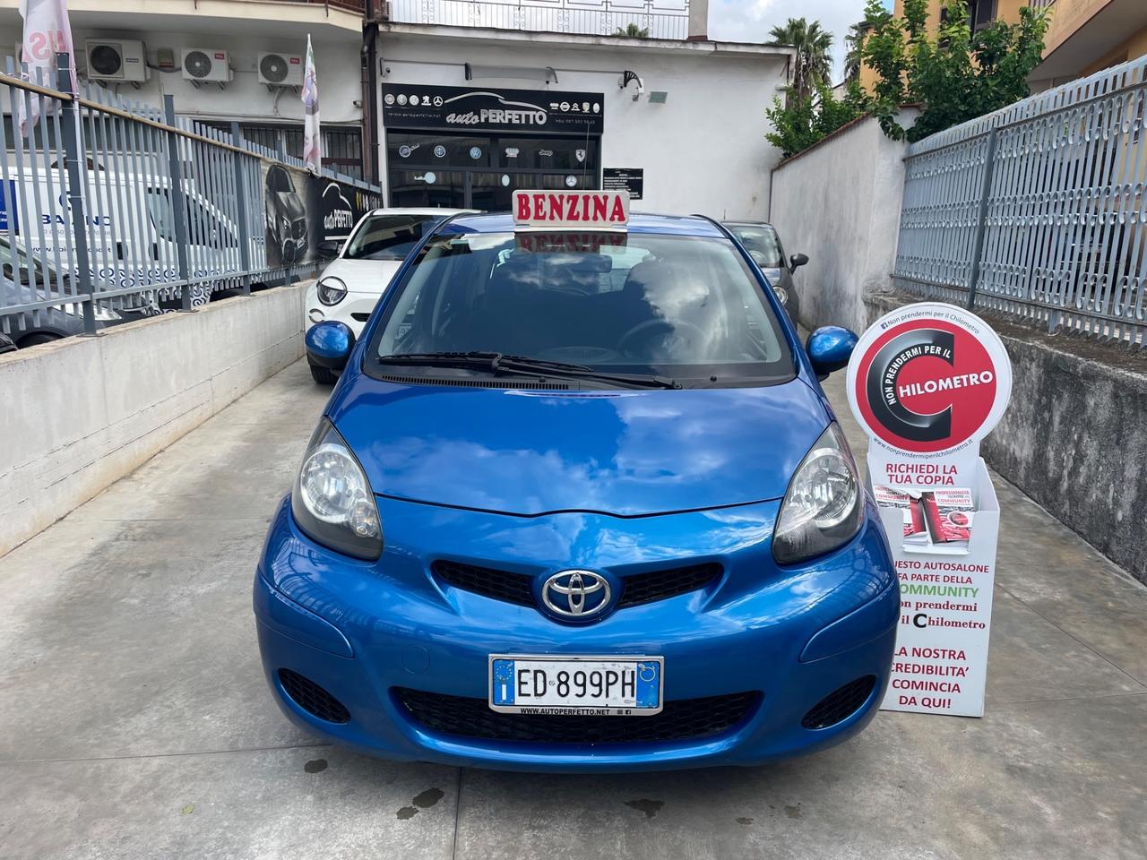Toyota Aygo 1.0 12V VVT-i 5 porte Now Connect