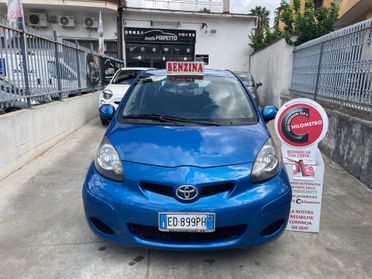 Toyota Aygo 1.0 12V VVT-i 5 porte Now Connect