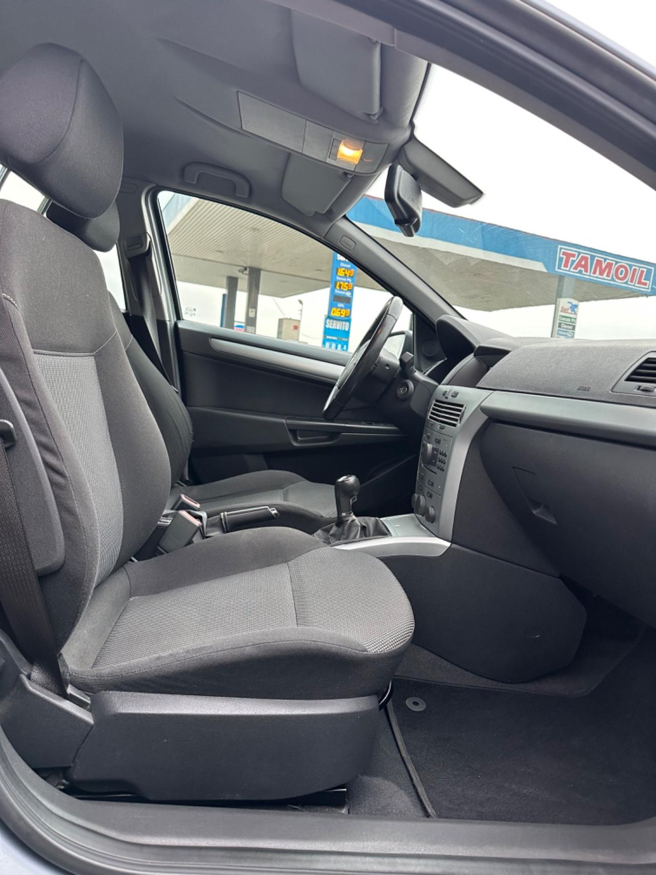 Opel Astra 1.7 CDTI 110CV Station Wagon Cosmo