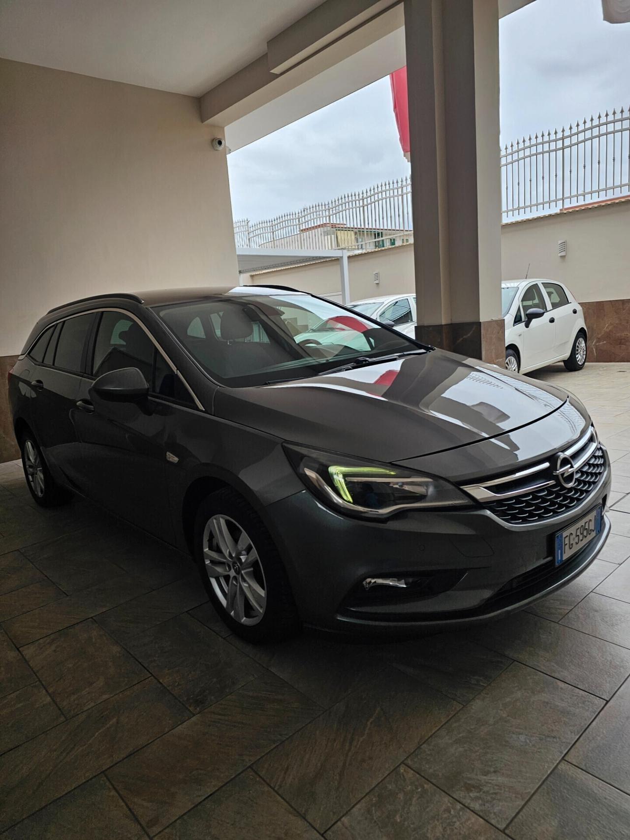 Opel Astra 1.6 CDTI EcoFLEX S&S Sports