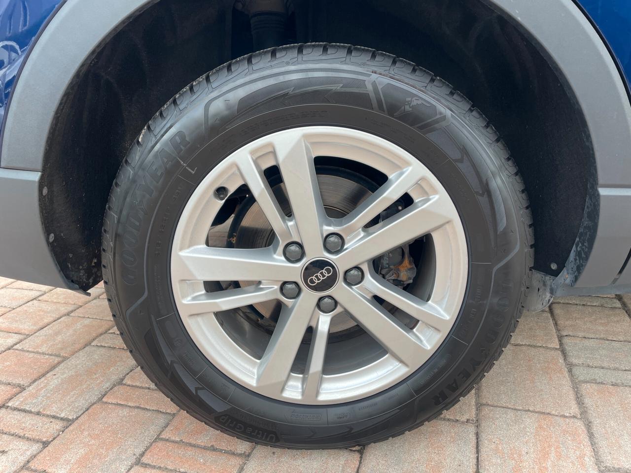 Audi Q3 35 TDI S tronic Business