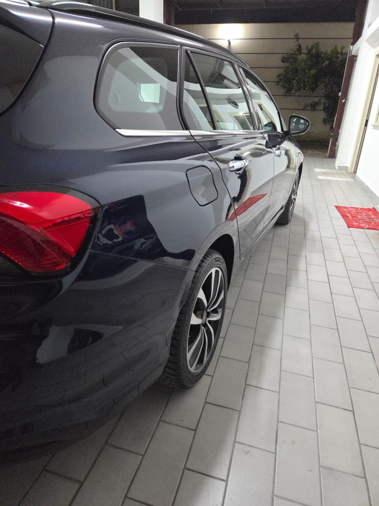 Fiat Tipo 1.6 Mjt S&S DCT SW Lounge