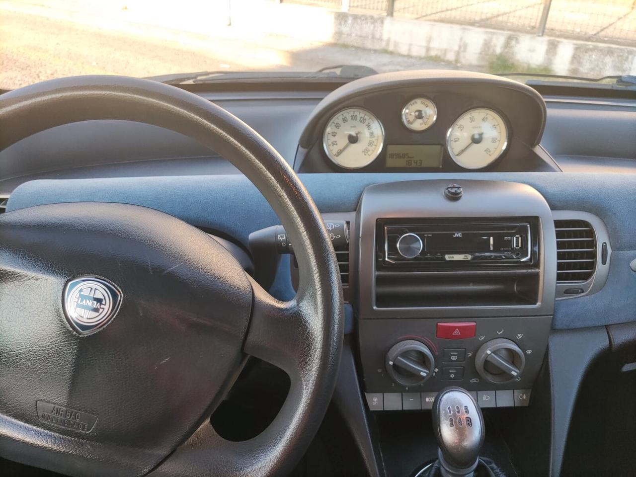 Lancia Ypsilon 1.2