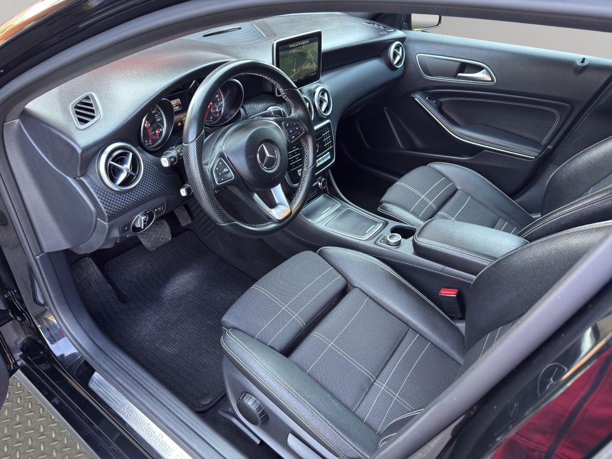 MERCEDES - Classe A - A 200 d 136CV Automatic Premium BLACK EDITION