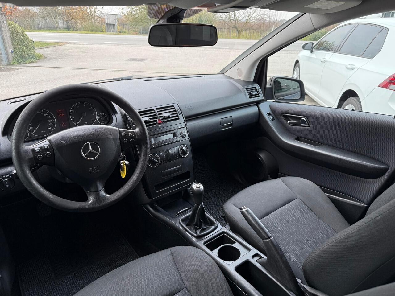Mercedes-benz A 160 1.5 Benzina Neopatentati