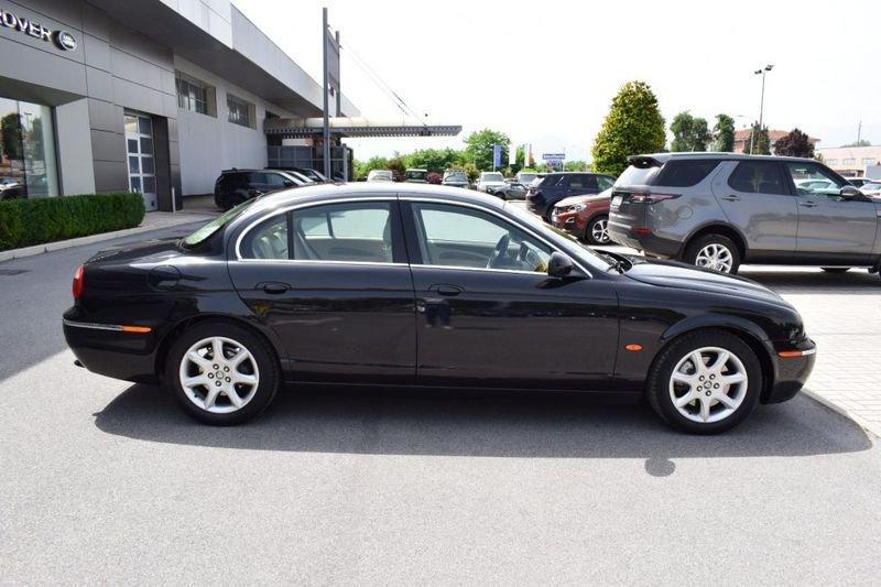 Jaguar S-Type 2.7 diesel V6 Executive