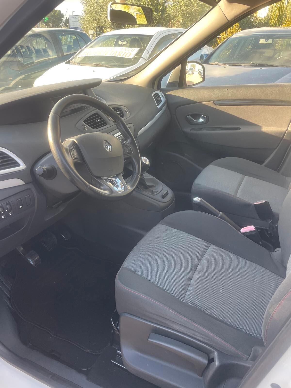 Renault Scenic "Finanziabile Senza Busta Paga"