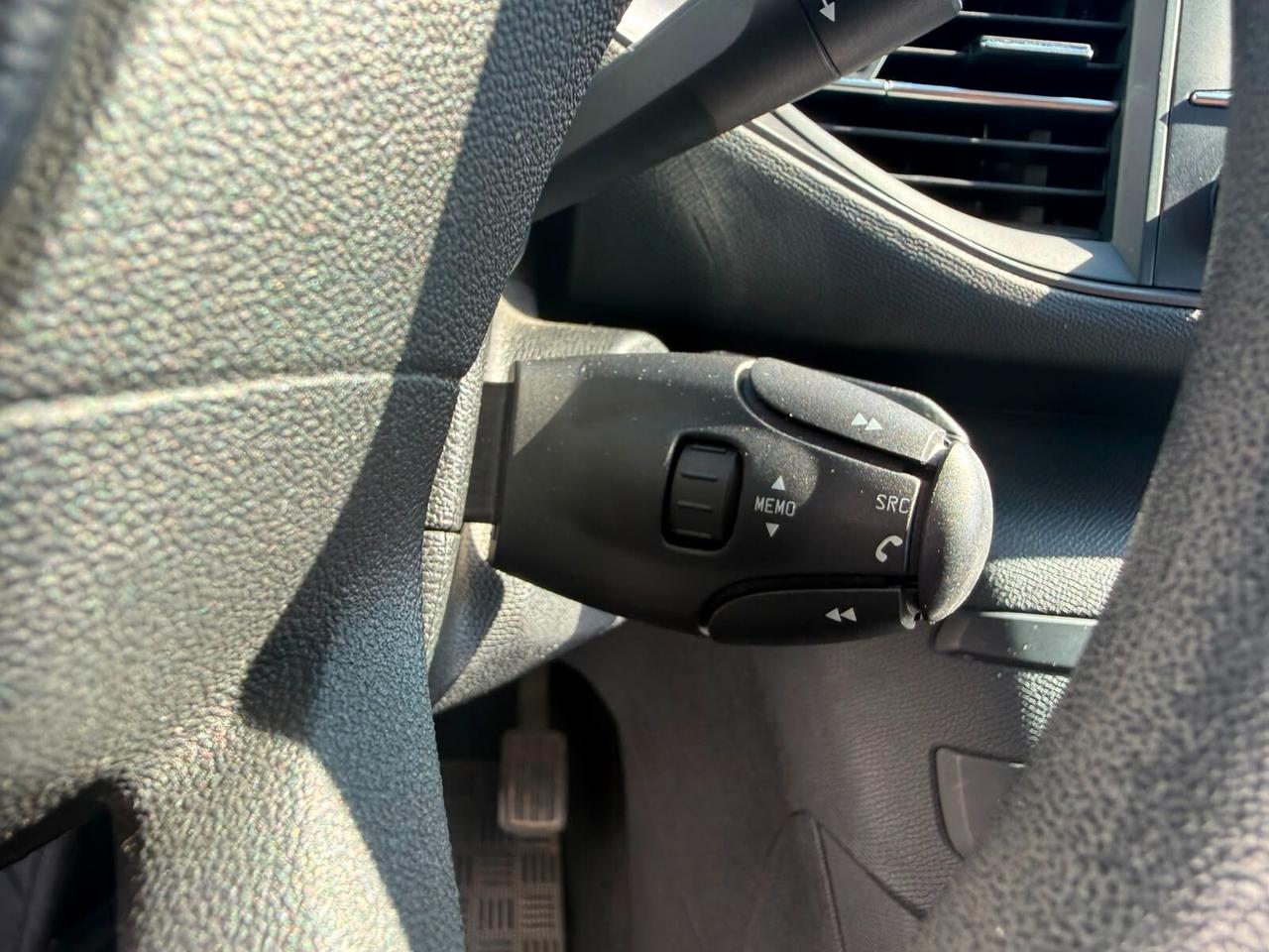 Peugeot 308 1.6 HDi 115 CV S&S Allure