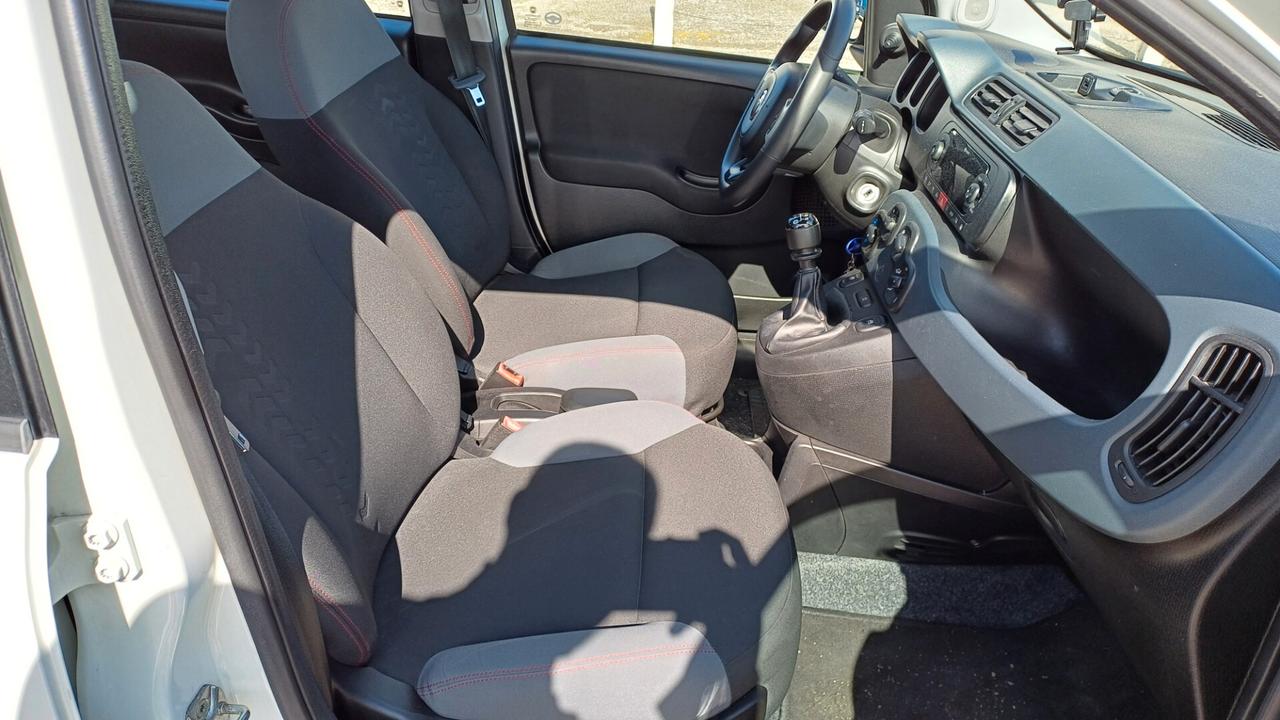 Fiat Panda 0.9 TwinAir Turbo Natural Power Lounge 2018 FULL